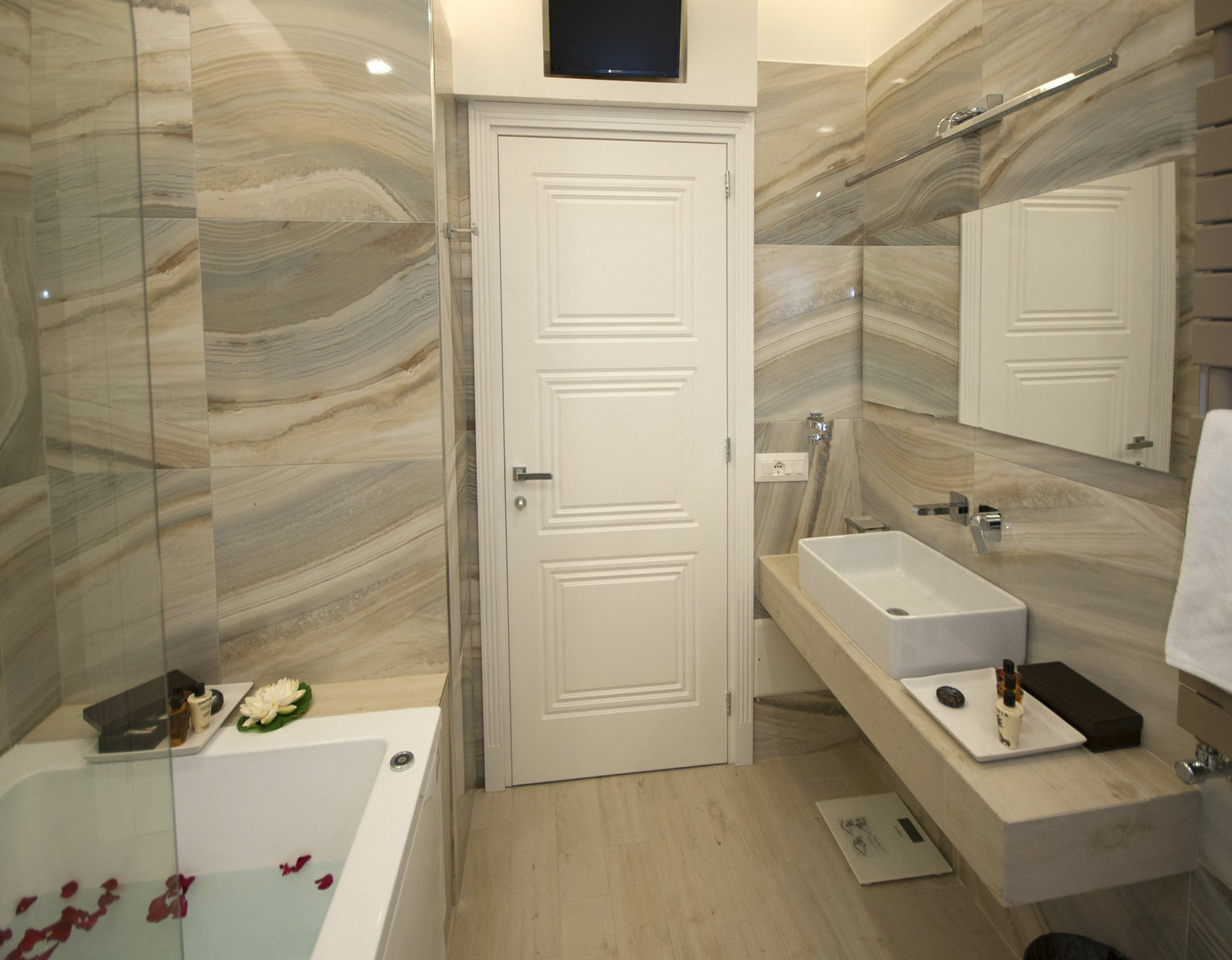 Gasthuis Terrazza Marco Antonio Luxury Rome