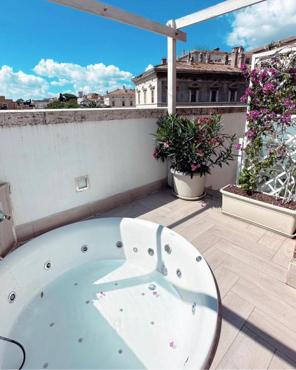 Gasthuis Terrazza Marco Antonio Luxury Rome